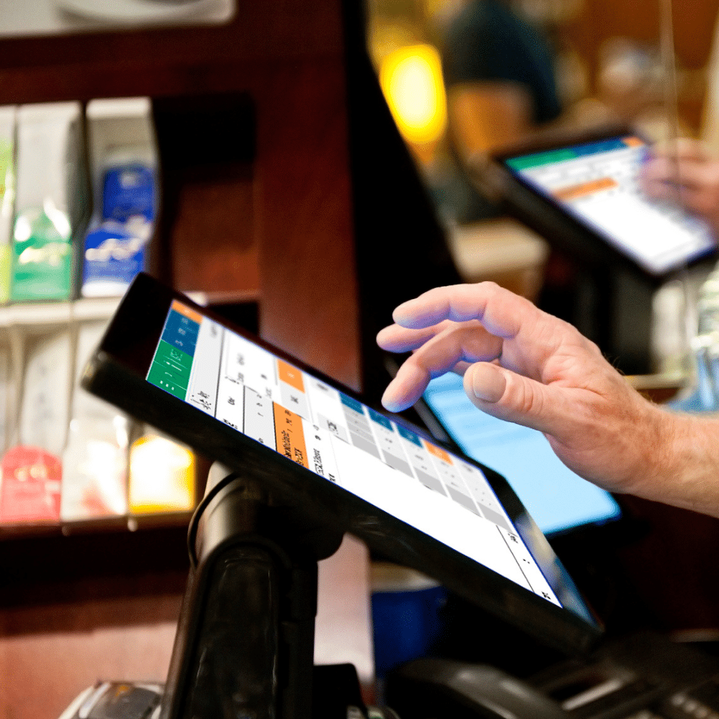 Propos kobler sammen kasse, betaling, booking og bestillinger i ett system – skreddersydd for effektiv drift i restaurant og bar.